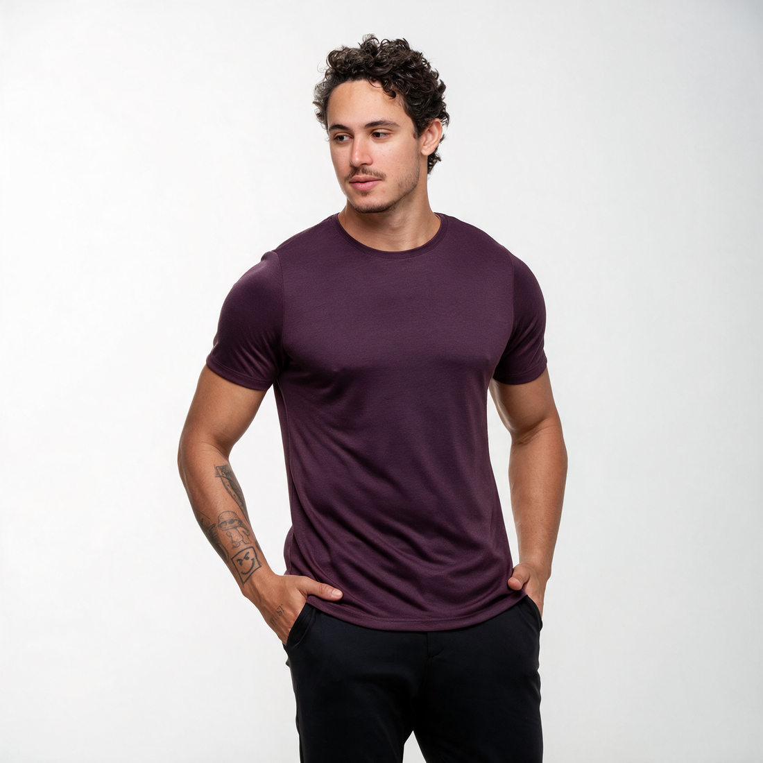 Camiseta Trevis Veritas Básica vinho (bordo) em modal e liocel